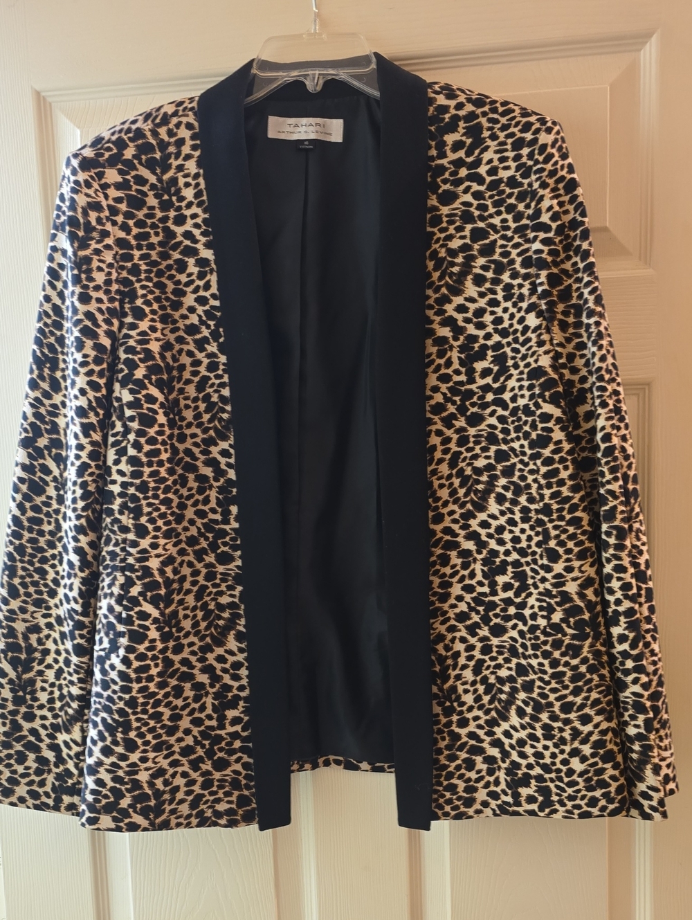 Tahari Black-Trim Leopard Open Blazer [Women's, Size 16]